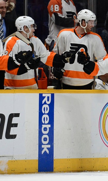 Simmonds scores twice to lead Flyers past Predators 6-3